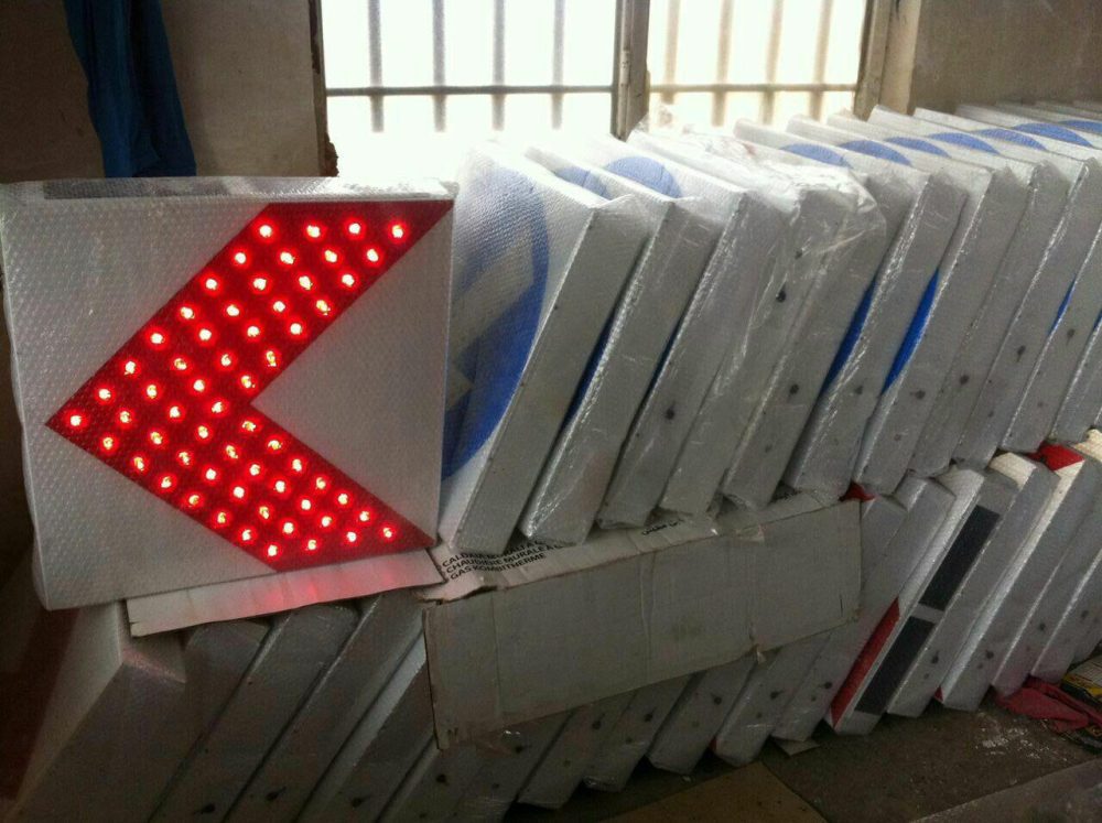 تابلو جهت نما سولار