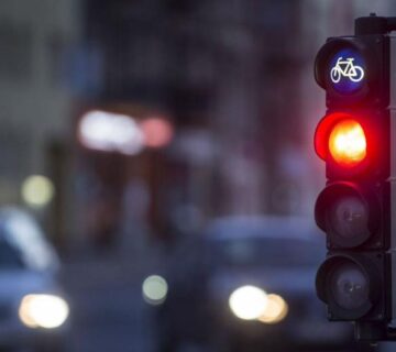 چراغ راهنمایی و رانندگی