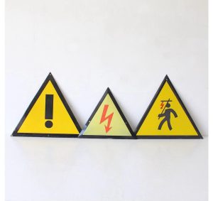 تابلوهای ایمنی در پتروشیمی برای جلوگیری از حوادث